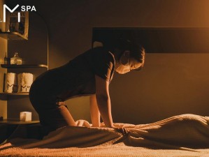 女技师精油 SPA，让你尽享极致舒适体验